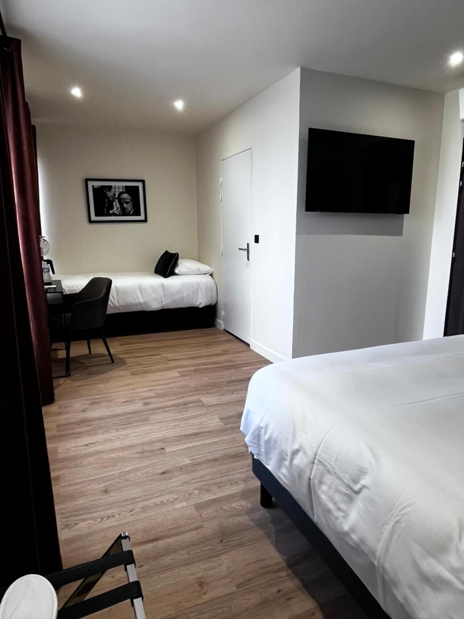 Acadie Hotel