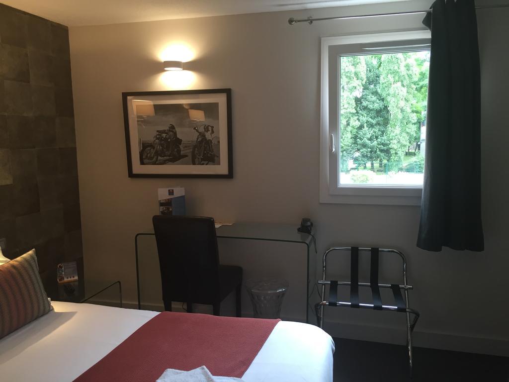 Hotel Acadie 3*