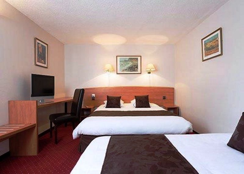 Hotel Acadie 3*